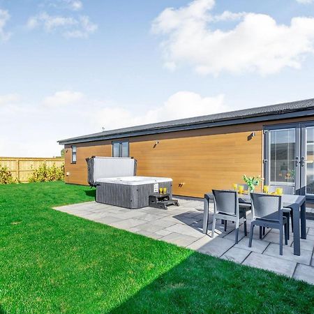 Cotswold Gateway Escape Hotel Offenham Екстериор снимка