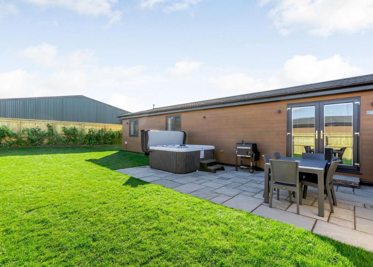 Cotswold Gateway Escape Hotel Offenham Екстериор снимка
