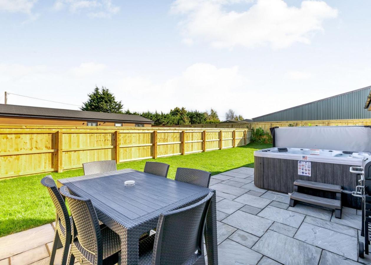 Cotswold Gateway Escape Hotel Offenham Екстериор снимка
